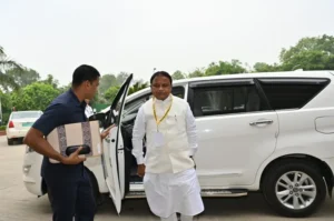 PM Modi’s Fuel Conservation Appeal: ଅଧା ହେଲା ମୁଖ୍ୟମନ୍ତ୍ରୀ ମୋହନ ମାଝୀଙ୍କ କାର୍‌କେଡ୍ର ଗାଡିସଂଖ୍ୟା