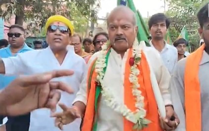 BJP’s Bengal Tally rises to 207; TMC reduced to 80