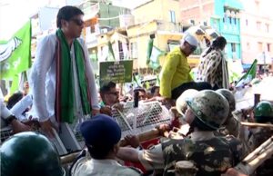 BJD gheraos DGP Office in Cuttack over Law-and-Order situation