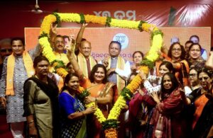 BJP Celebrates Win: ପଶ୍ଚିମବଙ୍ଗ, ଆସାମ, ପୁଡୁଚେରୀରେ ଐତିହାସିକ ବିଜୟ ପରିପ୍ରେକ୍ଷୀରେ ରାଜ୍ୟ କାର୍ଯ୍ୟାଳୟରେ ବିଜୟ ଉତ୍ସବ ପାଳନ