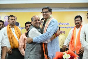 BJP Felicitates Baijayant Panda: ଆସାମରେ ବିଜେପିର ବିପୁଳ ବିଜୟ ପରେ ବୈଜୟନ୍ତ ପଣ୍ଡାଙ୍କୁ ଓଡ଼ିଶାରେ ସ୍ୱାଗତ ଓ ସମ୍ବର୍ଦ୍ଧନା