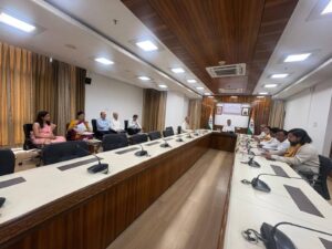 सुवेंदु अधिकारी सरकार की पहली कैबिनेट बैठक में 6 बड़े फैसले, आयुष्मान भारत से लेकर BSF को जमीन तक अहम घोषणाएं