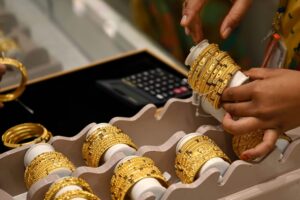 Gold Price Hike: ୧୩୯୧୦ ଟଙ୍କା ବଢ଼ିଲା ସୁନା ଦର