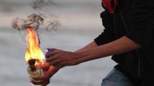 Petrol Attack In Bhadrak: ଭଦ୍ରକରେ ନାବାଳିକାକୁ ପେଟ୍ରୋଲ୍‌ ଢାଳି ହତ୍ୟା ଉଦ୍ୟମ