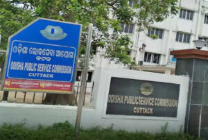 OPSC Exam Cheating in Cuttack : ପରୀକ୍ଷାରେ କପି ଅଭିଯୋଗରେ ୪ ଓପିଏସ୍‌ସି ପରୀକ୍ଷାର୍ଥୀ ଗିରଫ
