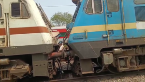 Two Trains Collide in BBSR: ଭୁବନେଶ୍ୱରରେ ମୁହାଁମୁହିଁ ହେଲେ ଦୁଇ ଟ୍ରେନ୍‌