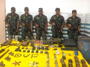 Maoist Weapons Cache Seized in malkangiri: ମାଲକାନଗିରିର ଜଙ୍ଗଲରୁ ଜବତ ହେଲା ମାଓବାଦୀଙ୍କ ଅସ୍ତ୍ରଶସ୍ତ୍ର 