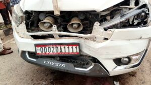Mukesh Mahaling Car Accident: ସ୍ୱାସ୍ଥ୍ୟ ମନ୍ତ୍ରୀଙ୍କ ଗାଡ଼ି ଦୁର୍ଘଟଣାଗ୍ରସ୍ତ, ଅଳ୍ପକେ ବର୍ତ୍ତିଲେ ମନ୍ତ୍ରୀ ମୁକେଶ ମହାଲିଙ୍ଗ