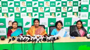 Fuel Price Hike: ପେଟ୍ରୋଲ, ଡିଜେଲ ଓ ରନ୍ଧନ ଗ୍ୟାସର ଦରବୃଦ୍ଧି କରି ଜନତାଙ୍କୁ ଶୋଷଣ କରୁଛନ୍ତି ଡବଲ ଇଞ୍ଜିନ ସରକାର: ବିଜେଡି