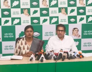 BJD Slams Govt Over School Book Errors: ପାଠ୍ୟପୁସ୍ତକ ତ୍ରୁଟି ପ୍ରସଙ୍ଗ; ନୈତିକତା ଦୃଷ୍ଟିରୁ ୪୮ ଘଣ୍ଟା ମଧ୍ୟରେ ଗଣଶିକ୍ଷା ମନ୍ତ୍ରୀ ଇସ୍ତଫା ଦିଅନ୍ତୁ: ବିଜେଡି