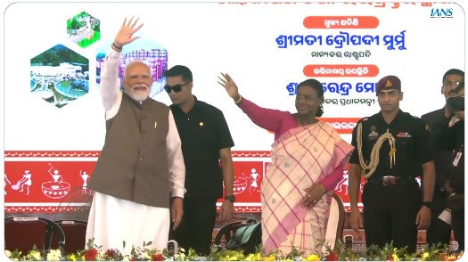 2nd anniversary celebration of BJP govt in Odisha; President, PM Modi on One Stage