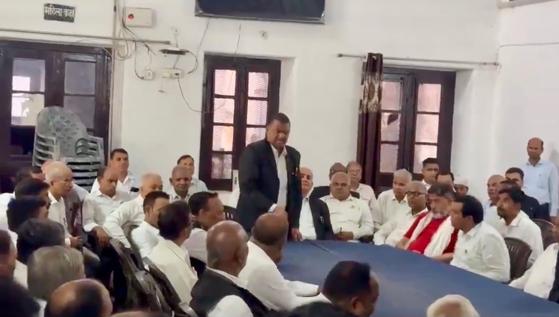 Ayodhya Bar Association Denies Legal Aid in Ram Mandir Donation Scam, Issues Ultimatum to Trust Officials