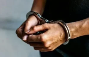 CBI Arrests IT Officer: ଲାଞ୍ଚ ନେଇ ସିବିଆଇ ହାତରେ ଧରାପଡିଲେ ଆୟକର ଅଧିକାରୀ