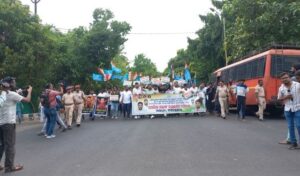 Student Congress Protests in BBSR: ପାଠ୍ୟ ପୁସ୍ତକରେ ତ୍ରୁଟିକୁ ନେଇ ରାଜଧାନୀରେ ଗର୍ଜିଲା ଓଡ଼ିଶା ପ୍ରଦେଶ ଛାତ୍ର କଂଗ୍ରେସ