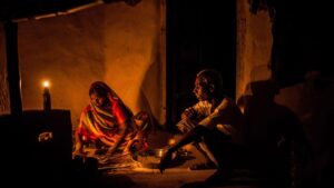 30 Villages in Boudh District in Darkness: ୪୮ ଘଣ୍ଟା ଧରି ଅନ୍ଧାରରେ ବୌଦ୍ଧ ଜିଲ୍ଲାର ୩୦ ଗାଁ; ଗରମରୁ ୯ ହଜାର କୁକୁଡ଼ା ମୃତ