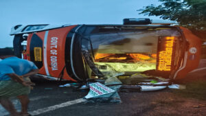 OSRTC Jagannath Express Bus Accident: ଓଏସଆରଟିସି ଜଗନ୍ନାଥ ଏକ୍ସପ୍ରେସ ଦୁର୍ଘଟଣାଗ୍ରସ୍ତ; ୨୫ରୁ ଅଧିକ ଯାତ୍ରୀ ଆହତ