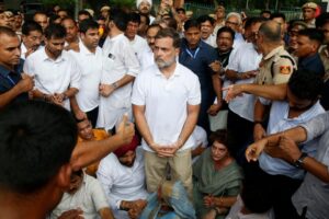 India Student Protests: विपक्ष की बिखरी रणनीति, किसे मिलेगा राजनीतिक लाभ?