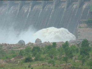 Hirakud Gates Opened: ଖୋଲିଲା ହୀରାକୁଦ ଡ୍ୟାମ୍‌ର ଗେଟ୍‌; ୭ ନମ୍ବର ଗେଟ୍‌ ଦେଇ ନିଷ୍କାସିତ ହେଲା ପ୍ରଥମ ବନ୍ୟାଜଳ