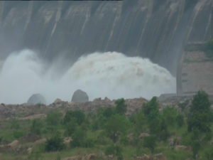 Hirakud Dam Flood Water Release: ହୀରାକୁଦର ୧୦ ଗେଟ୍ ଦେଇ ବନ୍ୟାଜଳ ନିଷ୍କାସନ ଜାରି