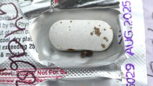 Worm Found Inside Antibiotic Strips in Udala: ଉଦଳା ମେଡିକାଲ୍‌ରେ ମିଳୁଛି ପୋକରା ଔଷଧ!