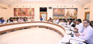 Odisha Cabinet Meeting: କ୍ୟାବିନେଟ୍‌ରେ ୧୨ଟି ପ୍ରସ୍ତାବକୁ ମିଳିଲା ମଞ୍ଜୁରୀ; ବୈଠକ ପରେ ଗଣମାଧ୍ୟମକୁ ମୁଖ୍ୟମନ୍ତ୍ରୀ ମୋହନ ମାଝୀଙ୍କ ବିବୃତ୍ତି