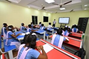 School Electricity Bills: ସ୍କୁଲ୍‌ର ବକେୟା ବିଦ୍ୟୁତ୍‌ ବିଲ୍‌ ପୈଠ ପାଇଁ ନିର୍ଦ୍ଦେଶ