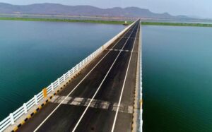 Restriction on Jharsuguda Bridge: ଝାରସୁଗୁଡ଼ା ରମ୍ପେଲା ଇବ୍ ବ୍ରିଜ୍‌ରେ ଭାରୀଯାନ ଚଳାଚଳ ଉପରେ କଟକଣା