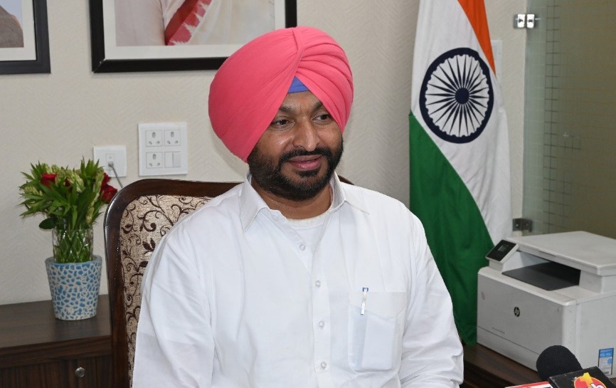 MoS For Railways Ravneet Singh Bittu resigns from Union Cabinet