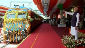 Indias First Hydrogen Train: ପ୍ରଥମ ହାଇଡ୍ରୋଜେନ ଟ୍ରେନକୁ ଶୁଭାରମ୍ଭ କଲେ ପ୍ରଧାନମନ୍ତ୍ରୀ ନରେନ୍ଦ୍ର ମୋଦି