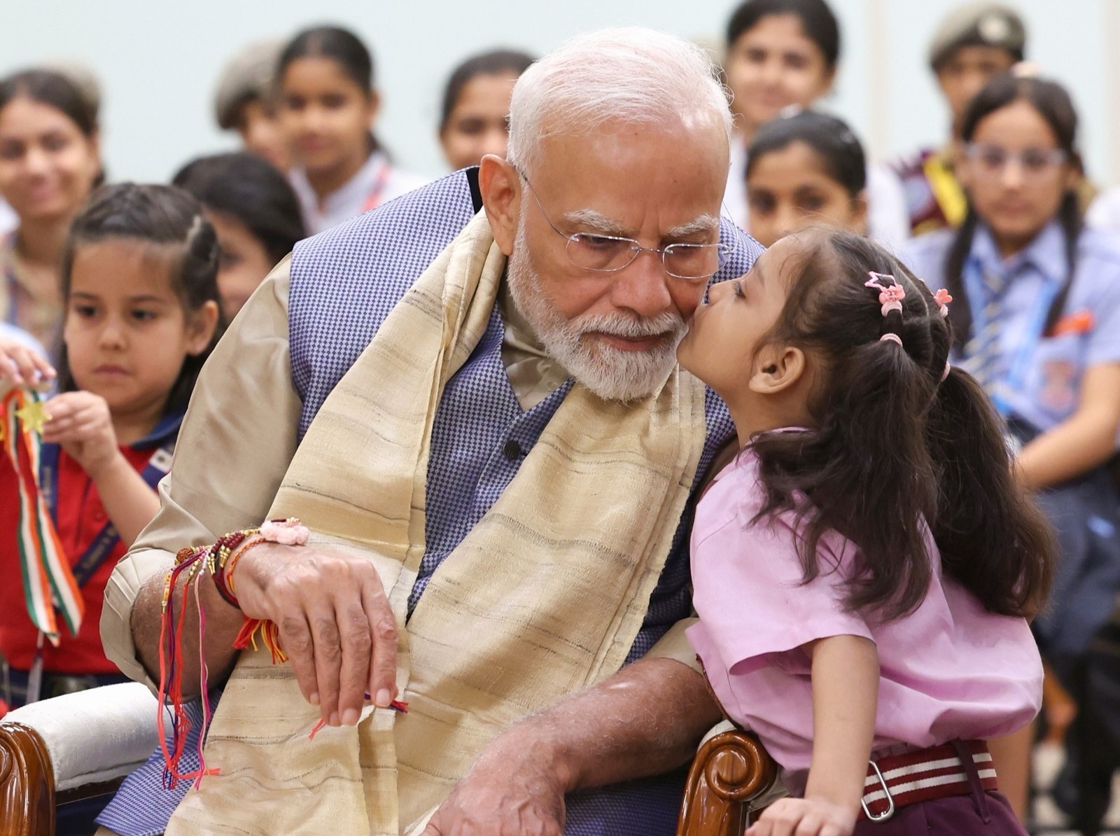 PM Modi Celebrates Raksha Bandhan With School Students