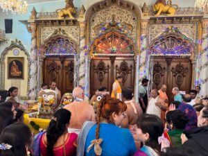 ISKCON’s Adinia Snana Jatra at California: କାଲିଫର୍ଣ୍ଣିଆରେ ଅଦିନିଆ ସ୍ନାନଯାତ୍ରା