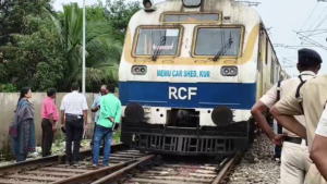 Talcher-Puri MEMU Train Derails: ପୁରୀ ଷ୍ଟେସନ ନିକଟରେ ଲାଇନଚ୍ୟୁତ ହେଲା ମେମୁ ଟ୍ରେନ; ଅଳ୍ପକେ ବର୍ତ୍ତିଲେ ଯାତ୍ରୀ