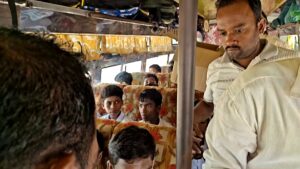 Kendrapara Flood: ବ୍ରାହ୍ମଣୀ ବନ୍ୟା ଜଳରେ ଫସିଥିବା ୩୦୦ ଛାତ୍ରଛାତ୍ରୀଙ୍କୁ ସୁରକ୍ଷିତ ଉଦ୍ଧାର