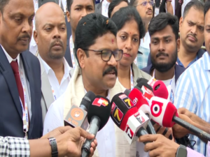 Govt To Launch Digital Prescription App ଦେଶ ଓ ରାଜ୍ୟରେ ଖୁବଶୀଘ୍ର ଲାଗୁ ହେବାକୁ ଡିଜିଟାଲ୍‌ ପ୍ରେସ୍କ୍ରିପ୍ସନ୍: ମୁକେଶ ମହାଲିଙ୍ଗ