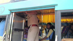 3 School Buses Seized in Banki: ବାଙ୍କୀରେ ୩ଟି ସ୍କୁଲ ବସ୍ ଜବତ; ନଥିଲା ବୈଧ ପରମିଟ୍ ଓ ଫିଟନେସ୍ ସାର୍ଟିଫିକେଟ୍
