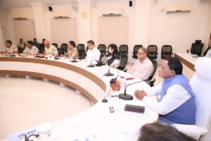 Twin City Traffic Decongestion Plan: ଟ୍ୱିନ୍ ସିଟି ଟ୍ରାଫିକ୍ ସମସ୍ୟାର ସ୍ଥାୟୀ ସମାଧାନ ଓ ସୌନ୍ଦର୍ଯ୍ୟକରଣ ପାଇଁ ମୁଖ୍ୟମନ୍ତ୍ରୀଙ୍କ ସମୀକ୍ଷା ବୈଠକ