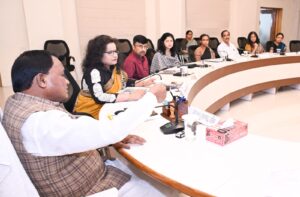 CM Majhi Reviews Mega Redevelopment Projects: କଟକ ଏସସିବି ଓ ରାଉରକେଲା ହନୁମାନ ବାଟିକା ପ୍ରକଳ୍ପ ପୁନଃବିକାଶ କାର୍ଯ୍ୟ ସମୀକ୍ଷା କଲେ ମୁଖ୍ୟମନ୍ତ୍ରୀ
