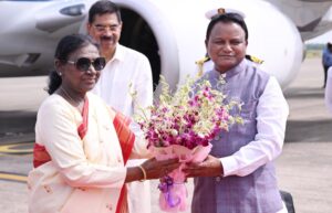 President Droupadi Murmu Arrives in Bhubaneswar on 3-Day Odisha Visit