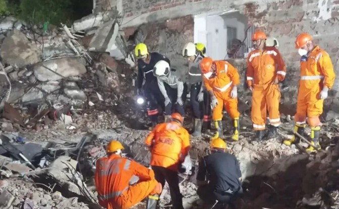 2 Killed, Several Trapped In Mumbai Landslide