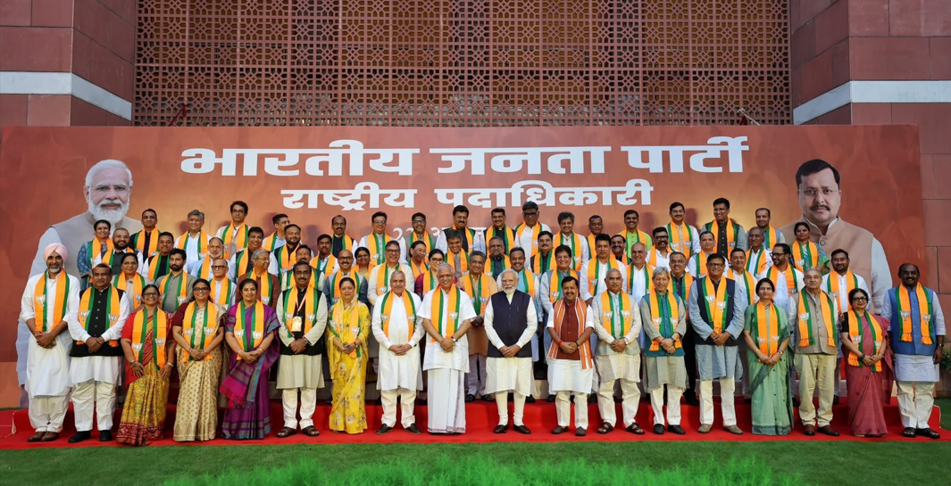PM Modi Meets Nitin Nabin's New BJP Team