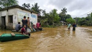 Bhadrak Flood: ଭଦ୍ରକରେ ବନ୍ୟା ସ୍ଥିତି ଗମ୍ଭୀର; ସମସ୍ତ ସରକାରୀ ଅଧିକାରୀ ଓ କର୍ମଚାରୀଙ୍କ ଛୁଟି ବାତିଲ୍‌