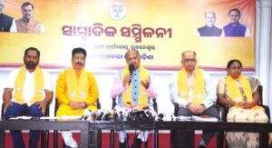 Odisha BJP to Launch Seba Sankalp Abhiyan: ୨୫ ବର୍ଷର ଜନସେବାର ପ୍ରେରଣାରେ ଓଡିଶାରେ ଆରମ୍ଭ ହେବ ସେବାର ନୂଆ ଅଧ୍ୟାୟ: ମନମୋହନ ସାମଲ