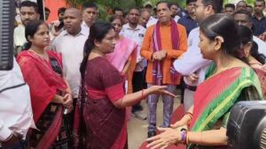 Mayor And BDA VC Face-Off: ଉଦ୍‌ଘାଟନୀ ଫଳକରେ ନାଁ ନଥିବାରୁ ବିଡିଏ ଭିସିଙ୍କ ଉପରେ ବର୍ଷିଲେ ମେୟର ସୁଲୋଚନା ଦାସ
