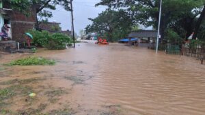 10 Officers Deployed in Ganjam: ବନ୍ୟା ପରବର୍ତ୍ତୀ ସ୍ୱଚ୍ଛତା ତଦାରଖ ପାଇଁ ଗଞ୍ଜାମରେ ୧୦ ଅଧିକାରୀ ନିୟୋଜିତ