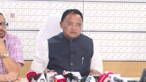 Odisha CM Reviews Cyclone Arnab Situation: : ମୁଖ୍ୟମନ୍ତ୍ରୀଙ୍କ ବାତ୍ୟା ସମୀକ୍ଷା: ୧୭ ଜିଲ୍ଲା ପ୍ରଭାବିତ, ଗଜପତି ସବୁଠାରୁ ଅଧିକ କ୍ଷତିଗ୍ରସ୍ତ