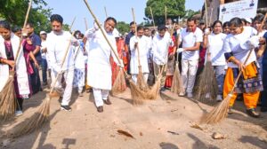 Swachhata Hi Seva 2026 Campaign: ‘ଏକ ଦିନ୍, ଏକ ଘଣ୍ଟା, ଏକ ସାଥ୍’ ସ୍ୱଚ୍ଛତା ଅଭିଯାନରେ ଯୋଗଦେଲେ ମୁଖ୍ୟମନ୍ତ୍ରୀ ମୋହନ ମାଝୀ