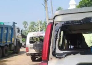 Ganesh Immersion Violence in Kataka: ଗଣେଶ ମୂର୍ତ୍ତି ବିସର୍ଜନ ବେଳେ ପୋଲିସ ଉପରକୁ ଟେକାପଥର ମାଡ଼, IICଙ୍କ ସମେତ ୬ ଆହତ
