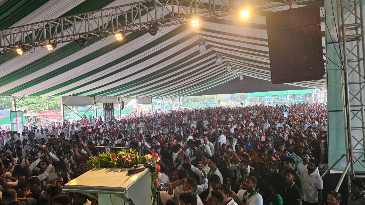 bjds-jan-sampark-padayatra-in-bhubaneswar-naveen-targets-double-engine-govt