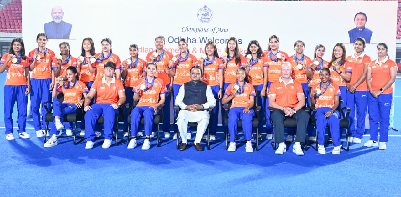 odisha-govt-felicitates-asian-games-gold-winning-indian-hockey-teams